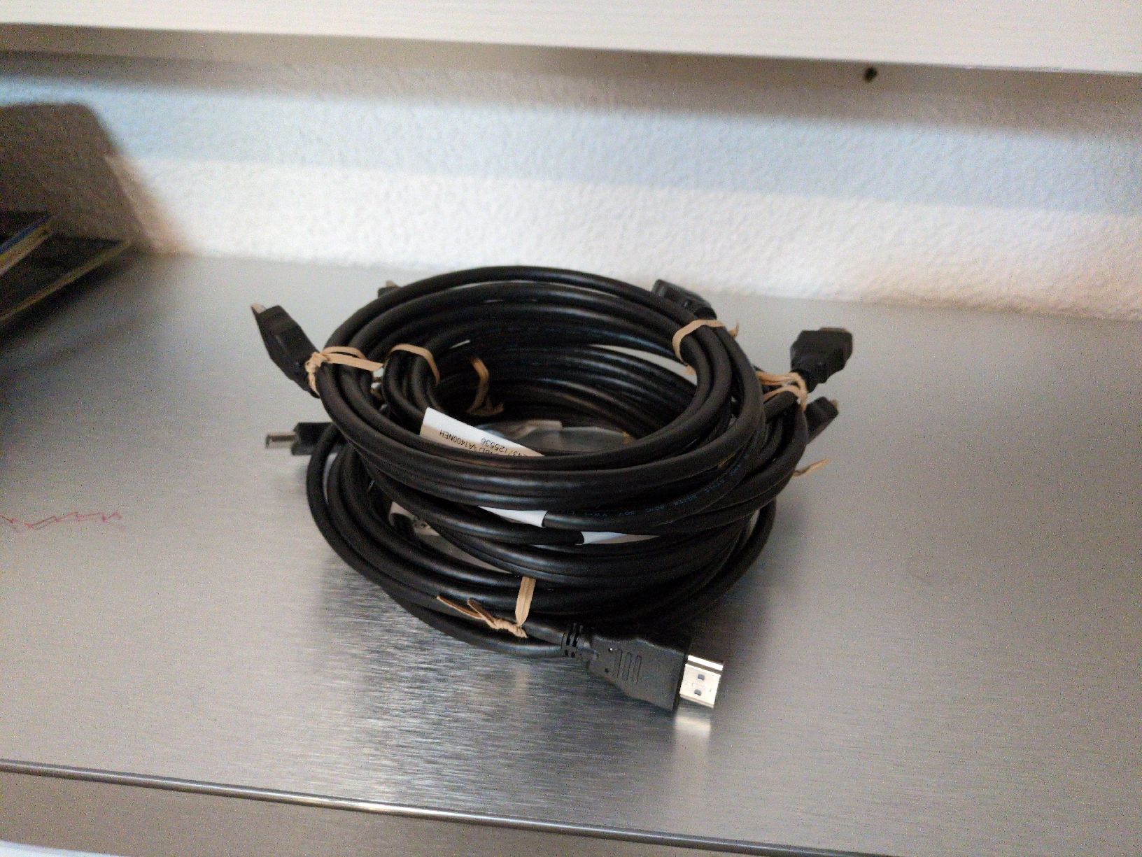 Cavi: 5x HDMI Kabel, ca. 1 Meter – Nuovo e nell'imballaggio originale da Bremgarten AG venduto da Gagaf