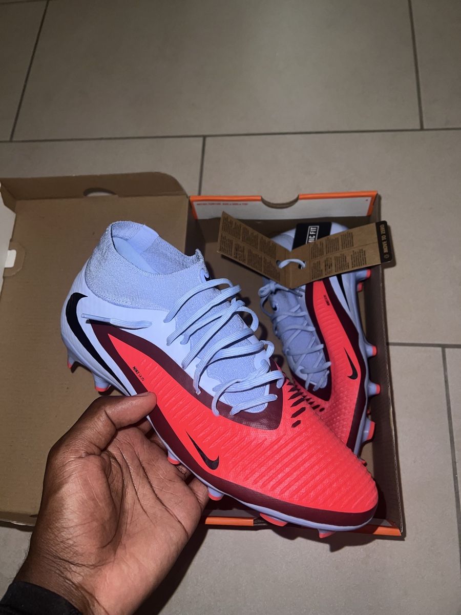 Nike Herrenschuhe: Crampon Phantom 6 high FG/MG – Neu und originalverpackt aus Genève von jae_n2pn 1