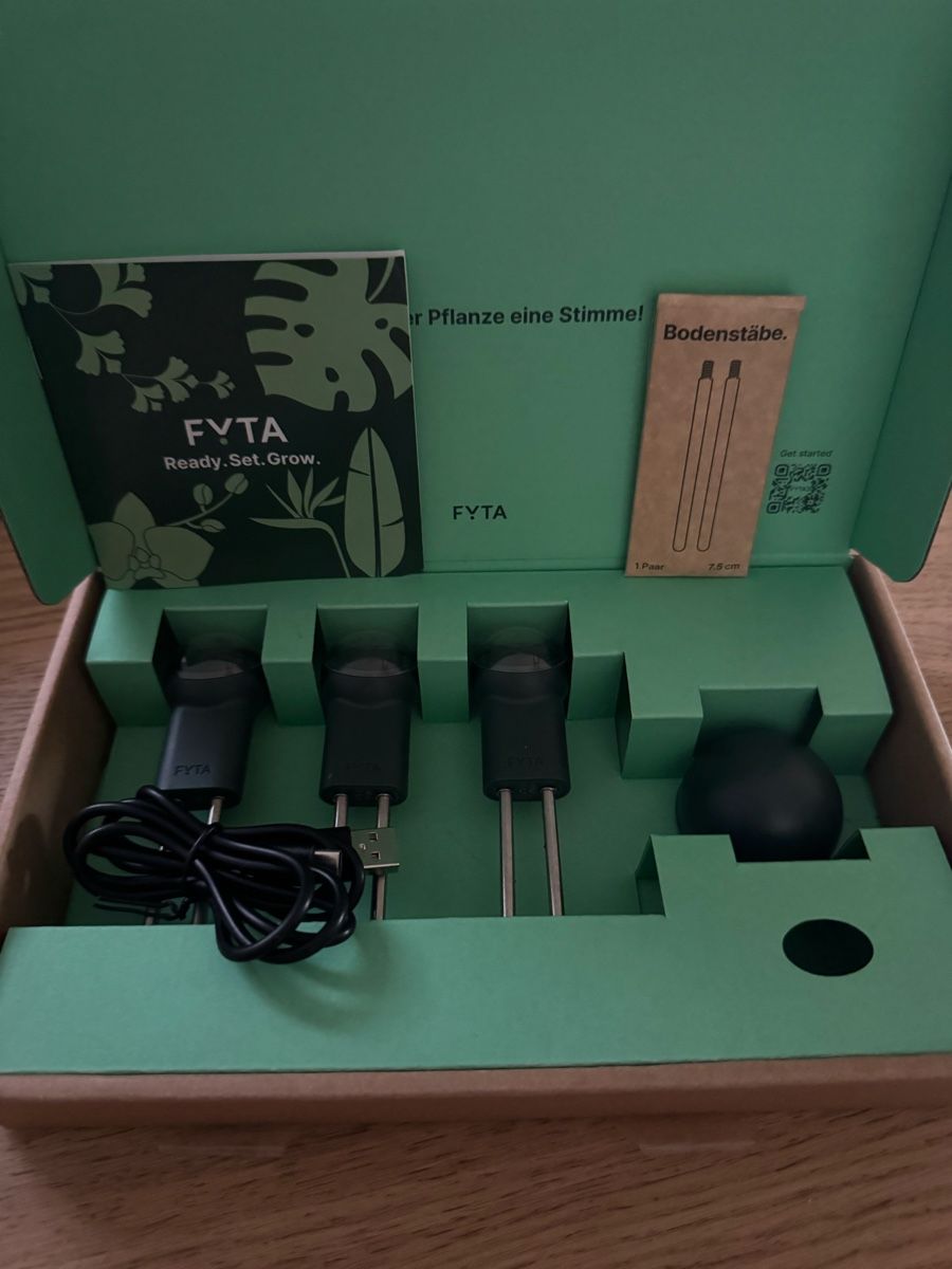 Sistema di controllo: FYTA 3x plus Wlan Hub + Bodenstäbe NEU – Nuovo (secondo la descrizione) da Pfungen venduto da HM-Auctioneer 3