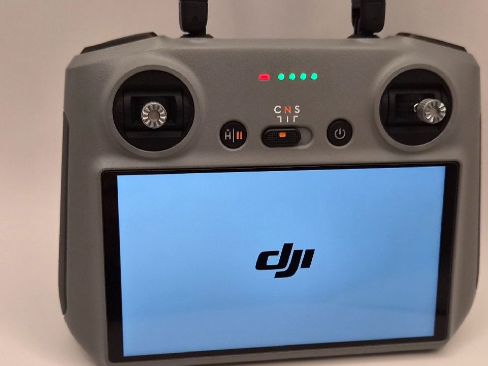 DJI RC Kits de montage: DJI Mini 4 Pro Fly More Combo RC 2 + Koffer & ND-Filter – Neuf (Voir description) à Ebmatingen par Campbelli 7