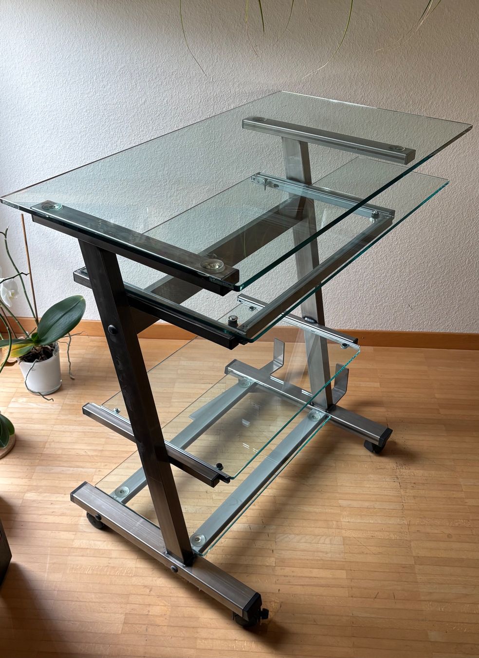 Interio Bureaux: Computertisch (Glas/Metall) – D'occasion à Affoltern am Albis par MASVA 3