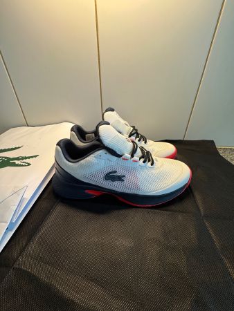 Lacoste Schuhe 42.5 nur zu Hause 1 mal getragen
