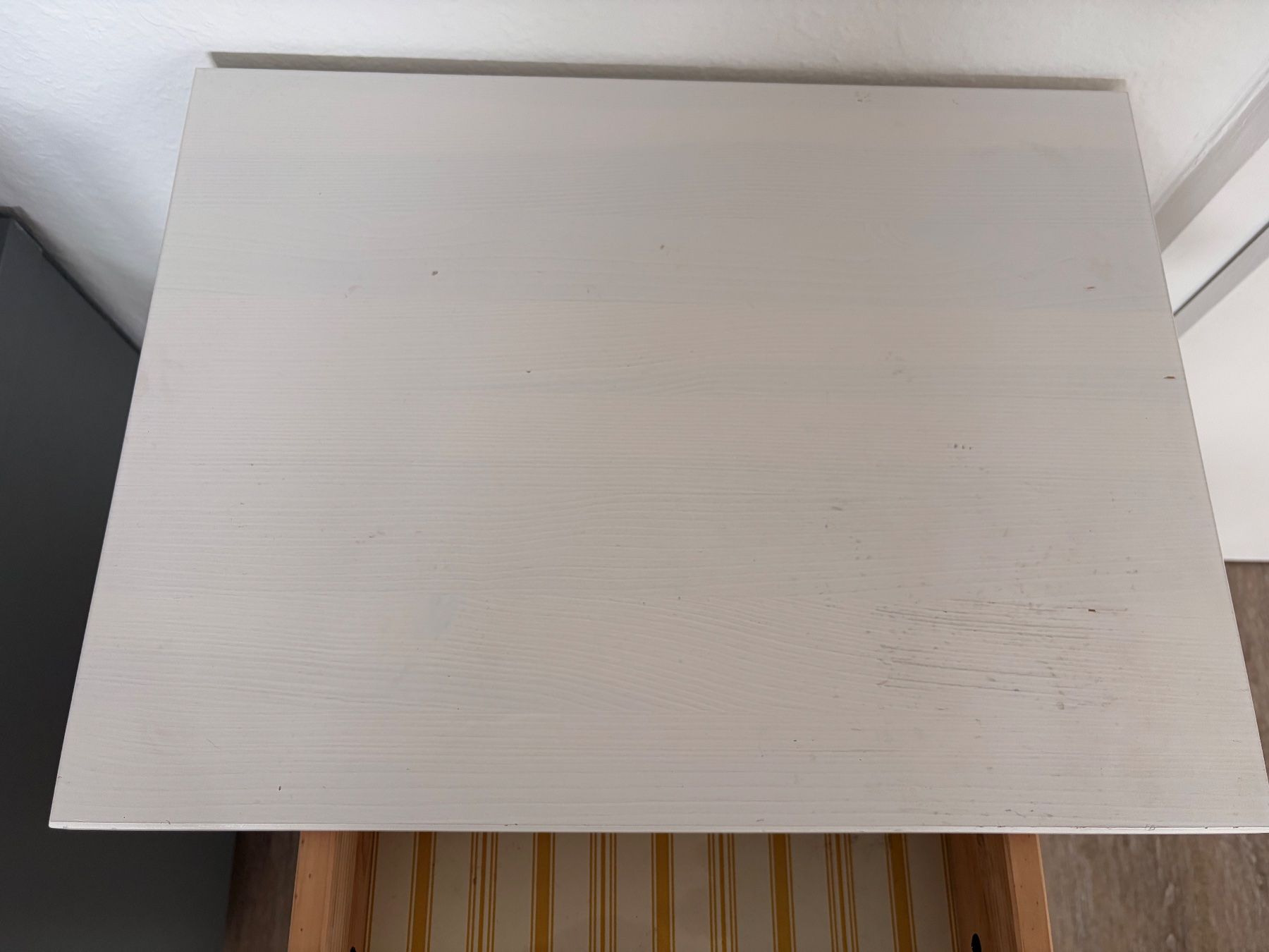 Ikea Comodini: Nachttisch IKEA Hemnes – Usato da Wettingen venduto da dori_28 3