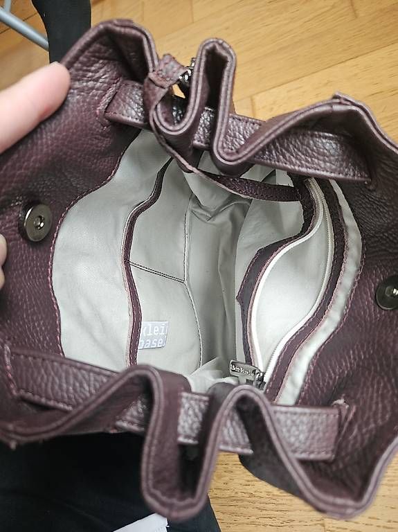 Kleinbasel Taschen für Damen: KLEIN Basel  Leder, wenig gebraucht, perfekt für d... – Gebraucht aus Luzern von han_tkb2 2