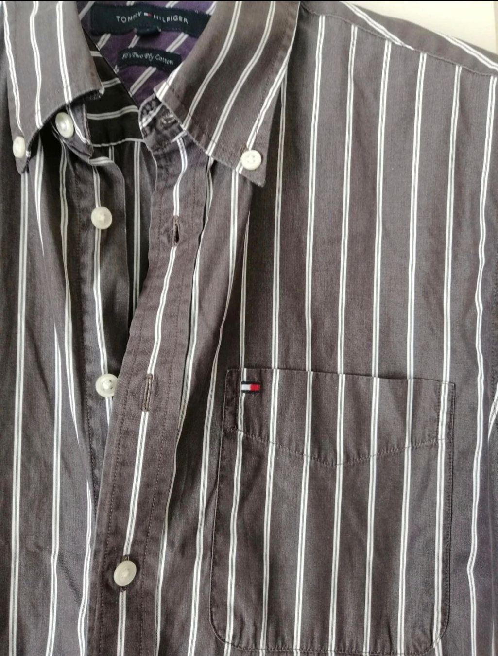 Tommy Hilfiger Camicie: Chemisier Tommy Hilfiger rayé - Taille S - Impeccable! – Usato da Lausanne venduto da Kitty_Friperie