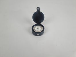 BEKB Reiseuhr / Tischuhr Quartz – kompakt mit Etui