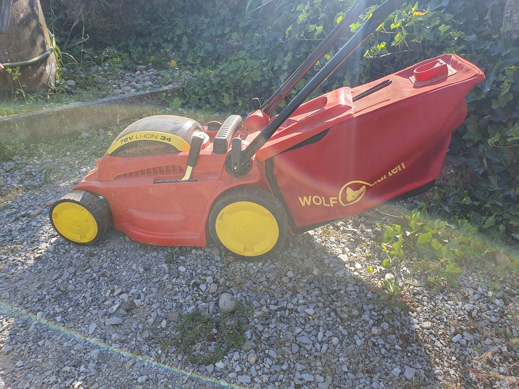 Wolf Garten Tagliaerba: Wolf Rasenmäher BJ117MT – Usato da Zürich venduto da loosebone 1