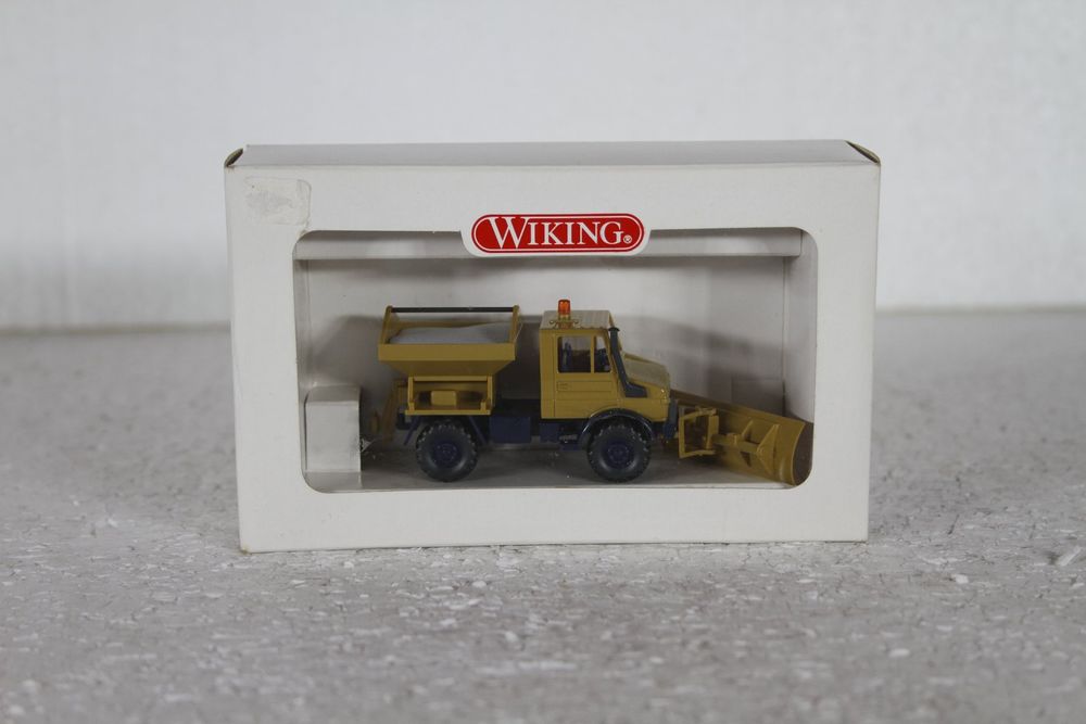 Modèle Réduit Wiking 1/87 : Camion Mercedes Unimog Avec Chasse-Neige - Occasion