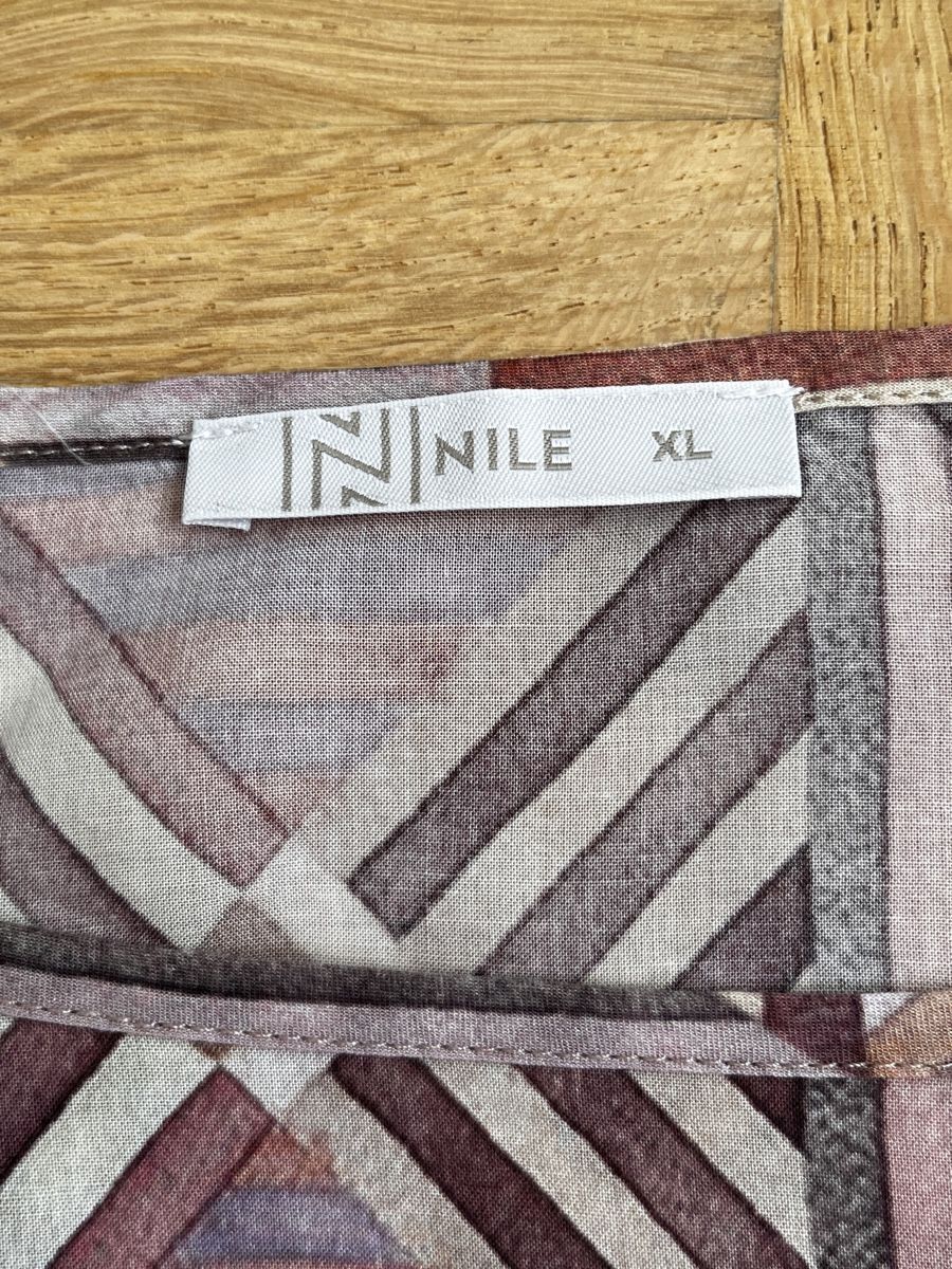 Nile Camicette: Bluse NILE geometrisch gemustert Grösse XL Lyocell – Usato da Zürich venduto da Kleanthy 2