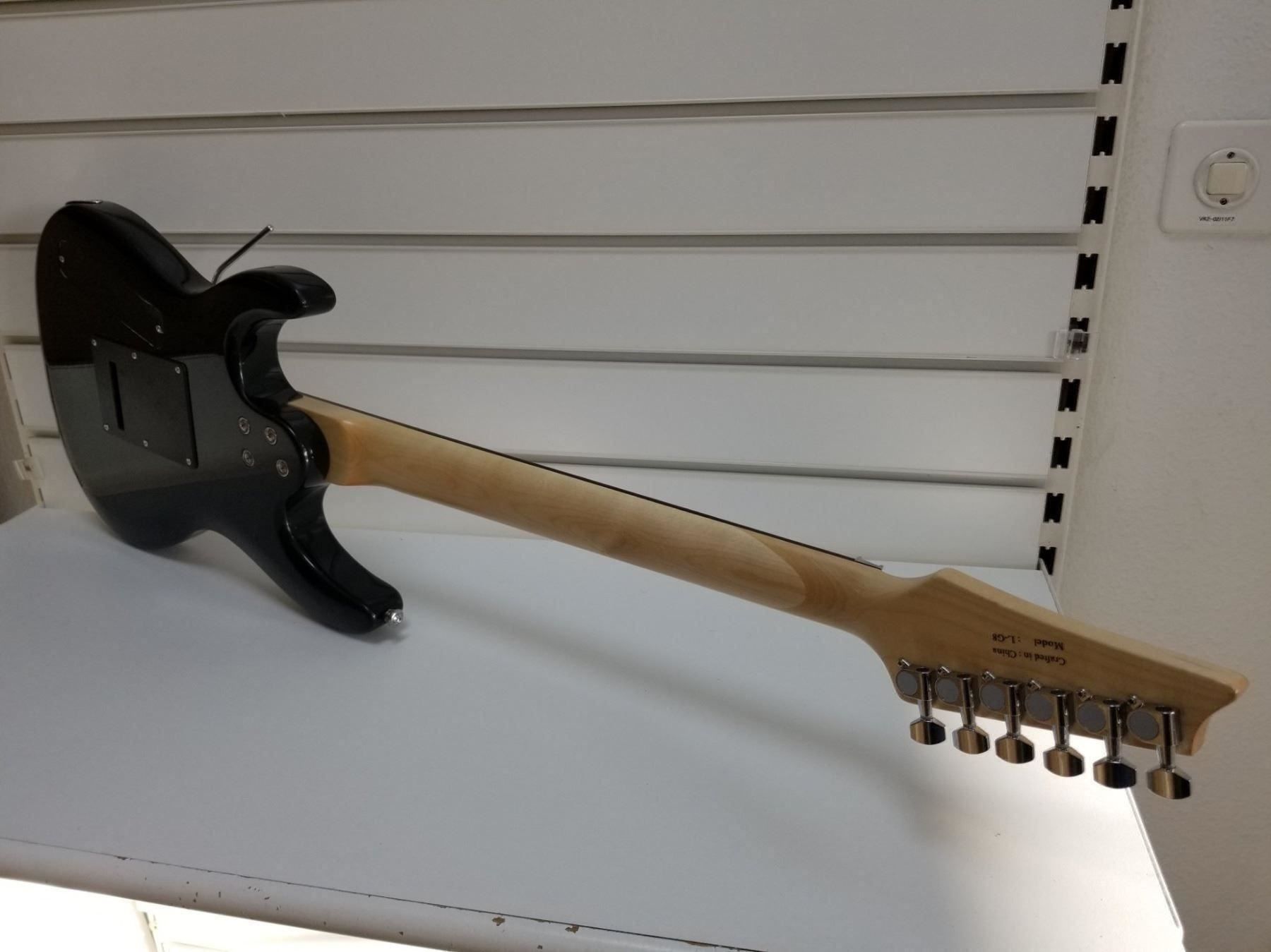 Strumenti musicali: e-gitarre Swiger L-G8  , neuwertig – Nuovo (secondo la descrizione) da Glattbrugg venduto da Swissmusik 4