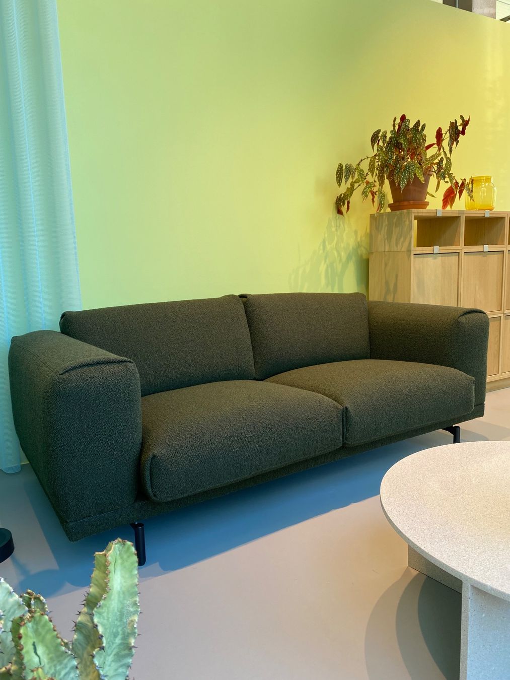 Muuto Divani: Muuto - Rest Sofa – Usato da Zürich venduto da NordicSale 2