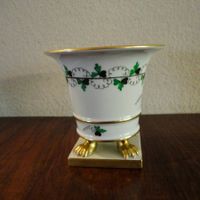 Vintage Herend Blumenvase mit Goldfüssen.
