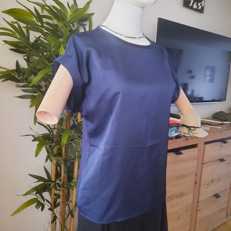 VILA Damen Bluse Dunkelblau Grösse 34 neuwertig