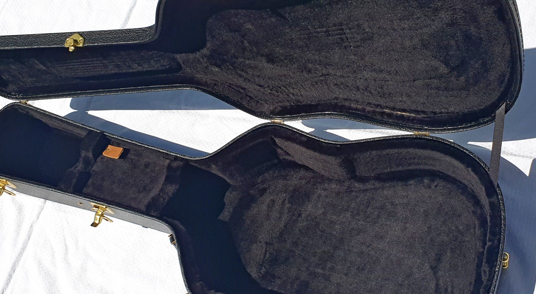 Gibson Musikinstrumente: Gibson Case Dreadnought Plüsch SCHWARZ Gitarrenkoffer – Gebraucht aus Basel von x-hobby 7