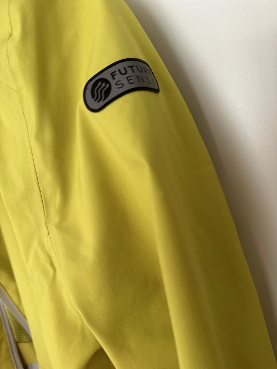 Giacche: C&A Yellow Waterproof Jacket- Perfect for Rain! – Usato da Gümligen venduto da aig_7jjx 5