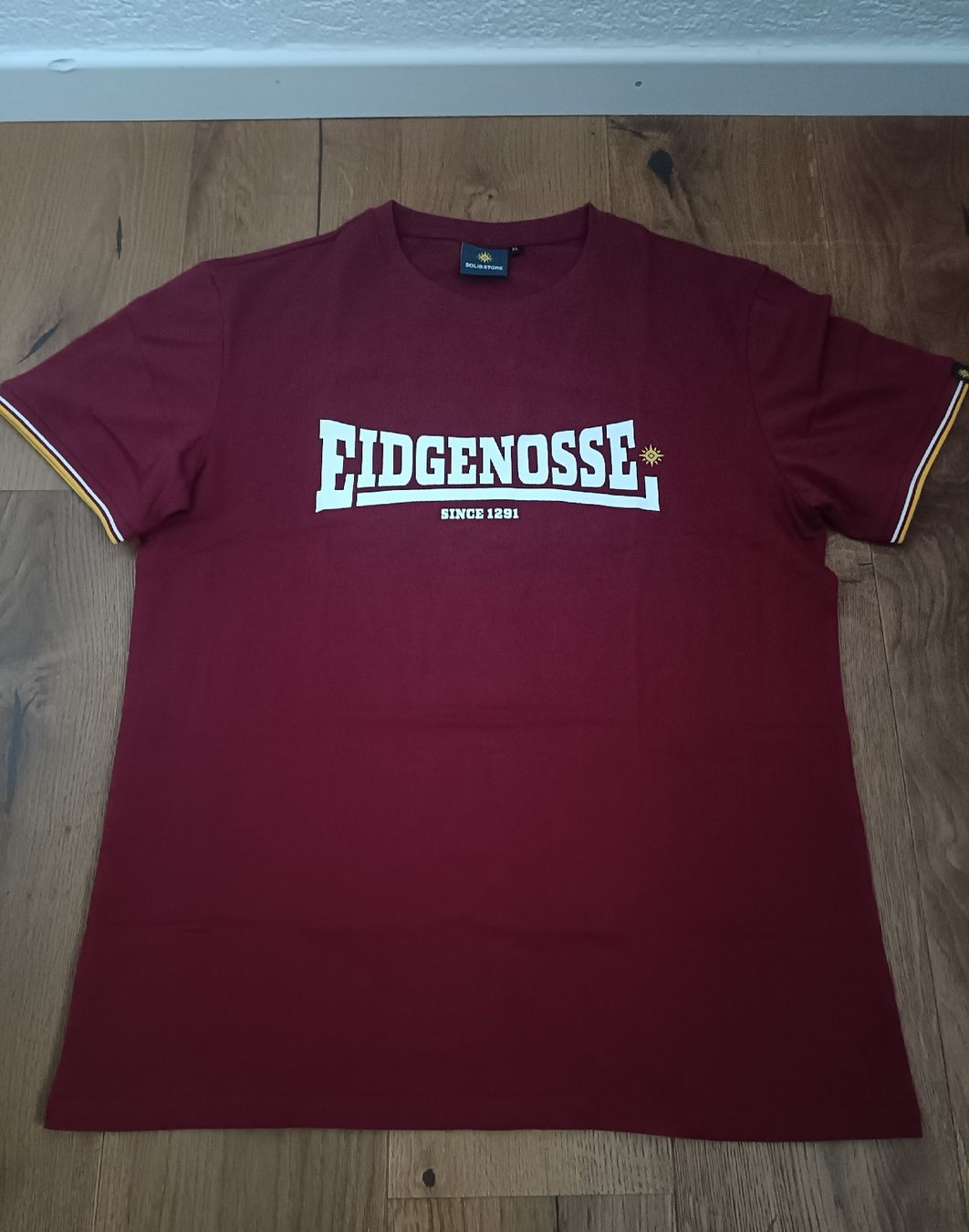 T-Shirts: Schweiz T-Shirt – Neu und originalverpackt aus Bachs von NBAJames