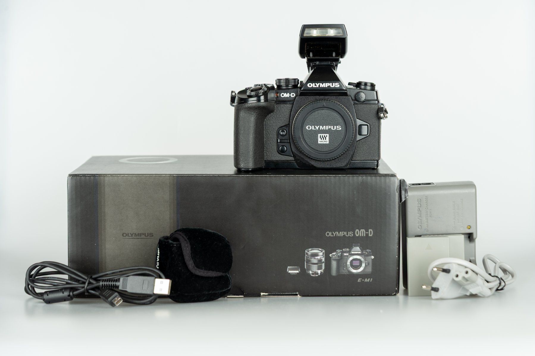 Olympus Fotocamera: Olympus E-M1 Gehäuse – Usato da Frauenfeld venduto da foto_winiger_gmbh