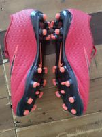 Chaussures de football Nike Hypervenom taille 34