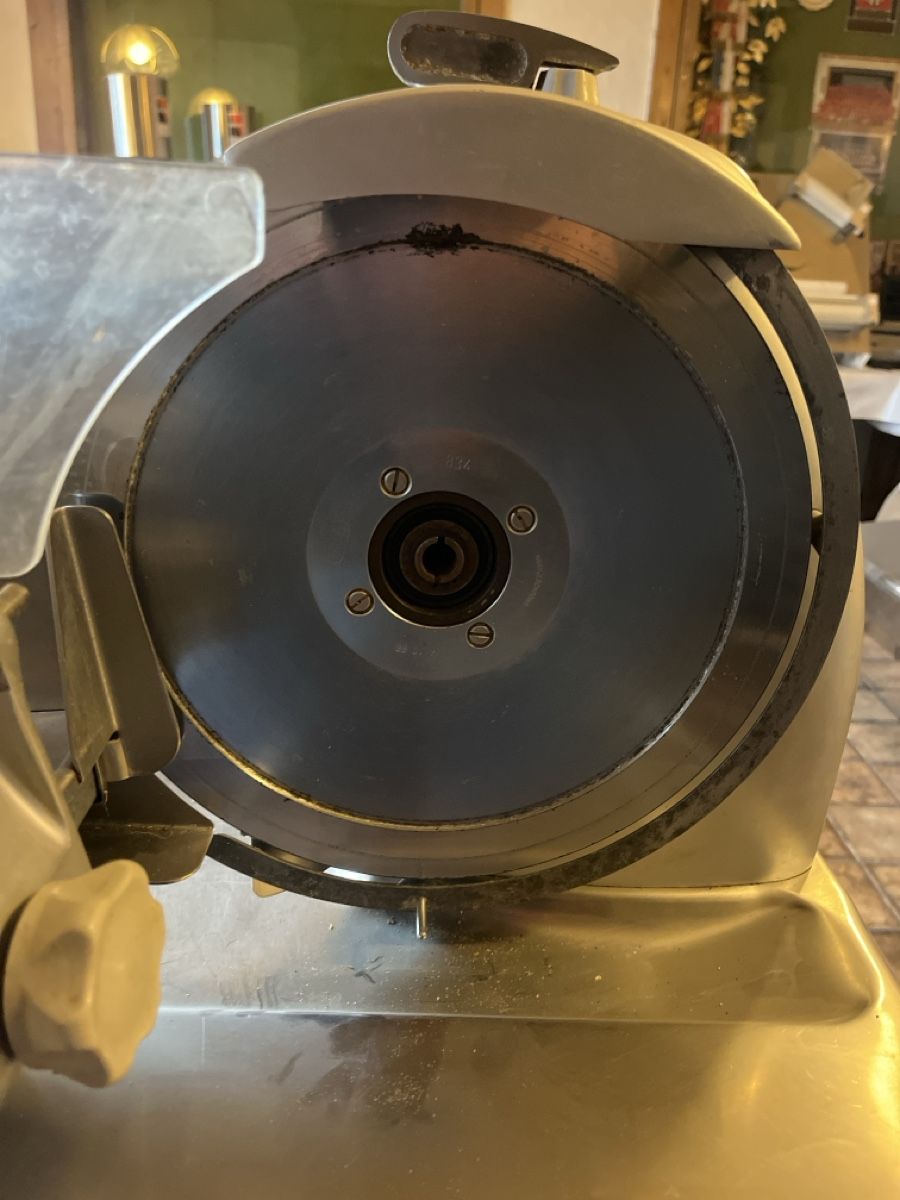 Berkel Elettrodomestici da cucina: Berkel 834 Aufschnitt Maschine – Usato da Dittingen venduto da Cervolino77 3