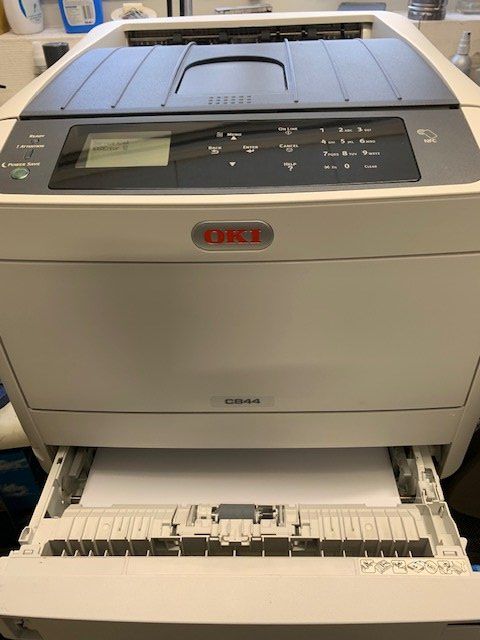 Oki Imprimantes: A3 Color Drucker OKI C844dnw – Défectueux à Stäfa par minka75 1