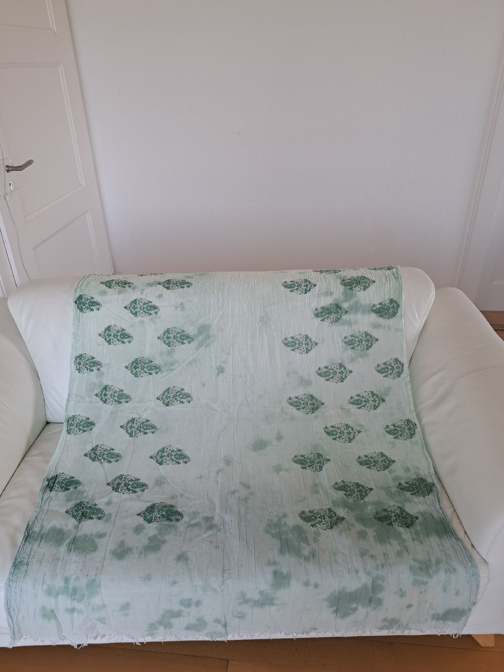 Closed Foulards, Tücher & Schals: Closed Schal – Gebraucht aus Thalwil von sternenstaub369