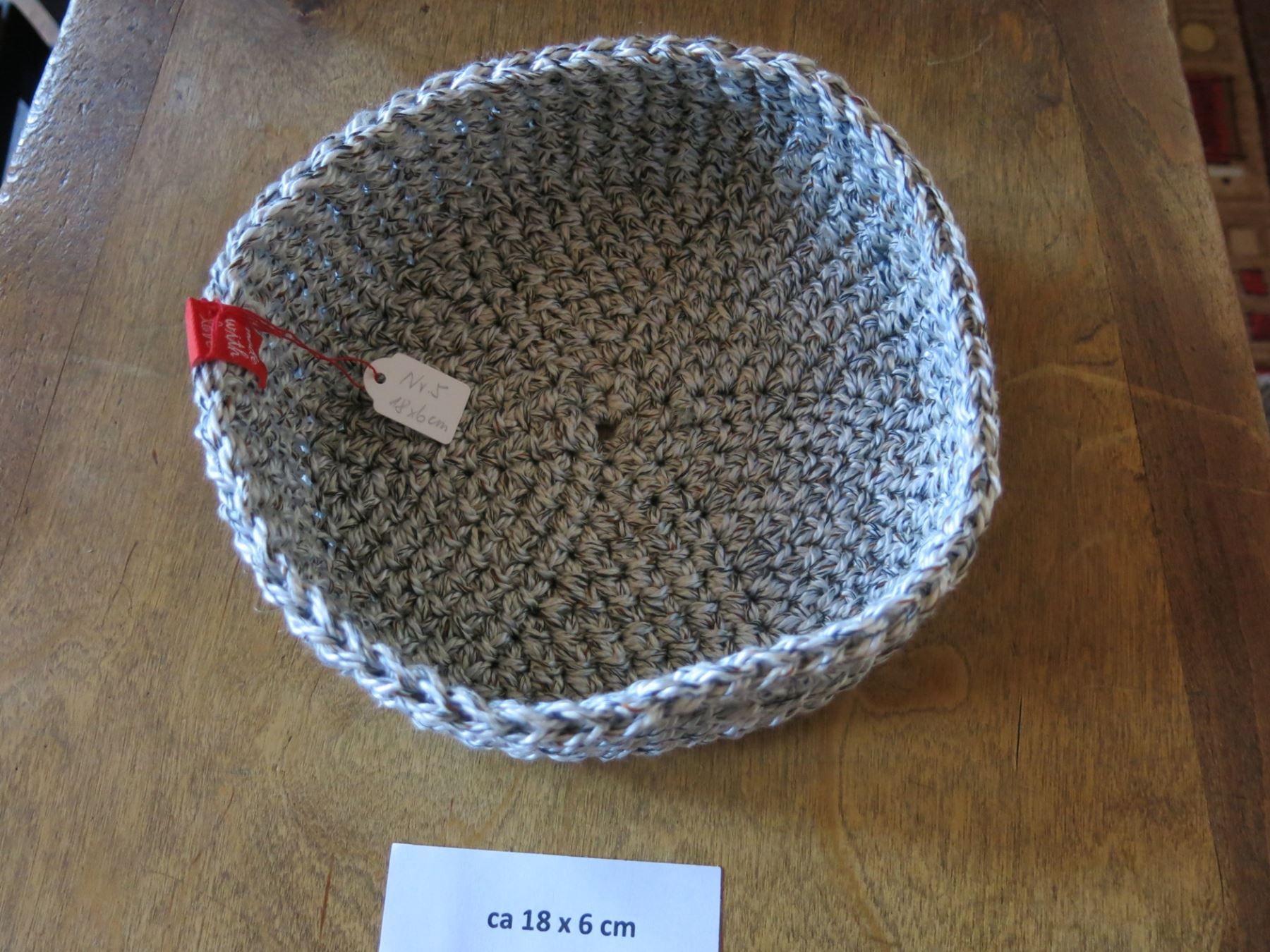 Altro per la casa: rundes  Körbchen gehäkelt /ca 18x6cm – Nuovo (secondo la descrizione) da Schaffhausen venduto da Espressoo7 2