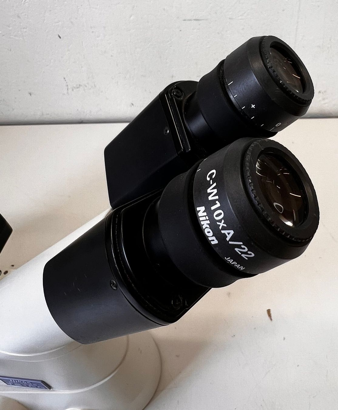 Nikon Microscopi: Nikon Eclipse TS100 Inverted Phase Contrast Mikroskop – Usato da Niederdorf venduto da LeptonAG_Labor 4