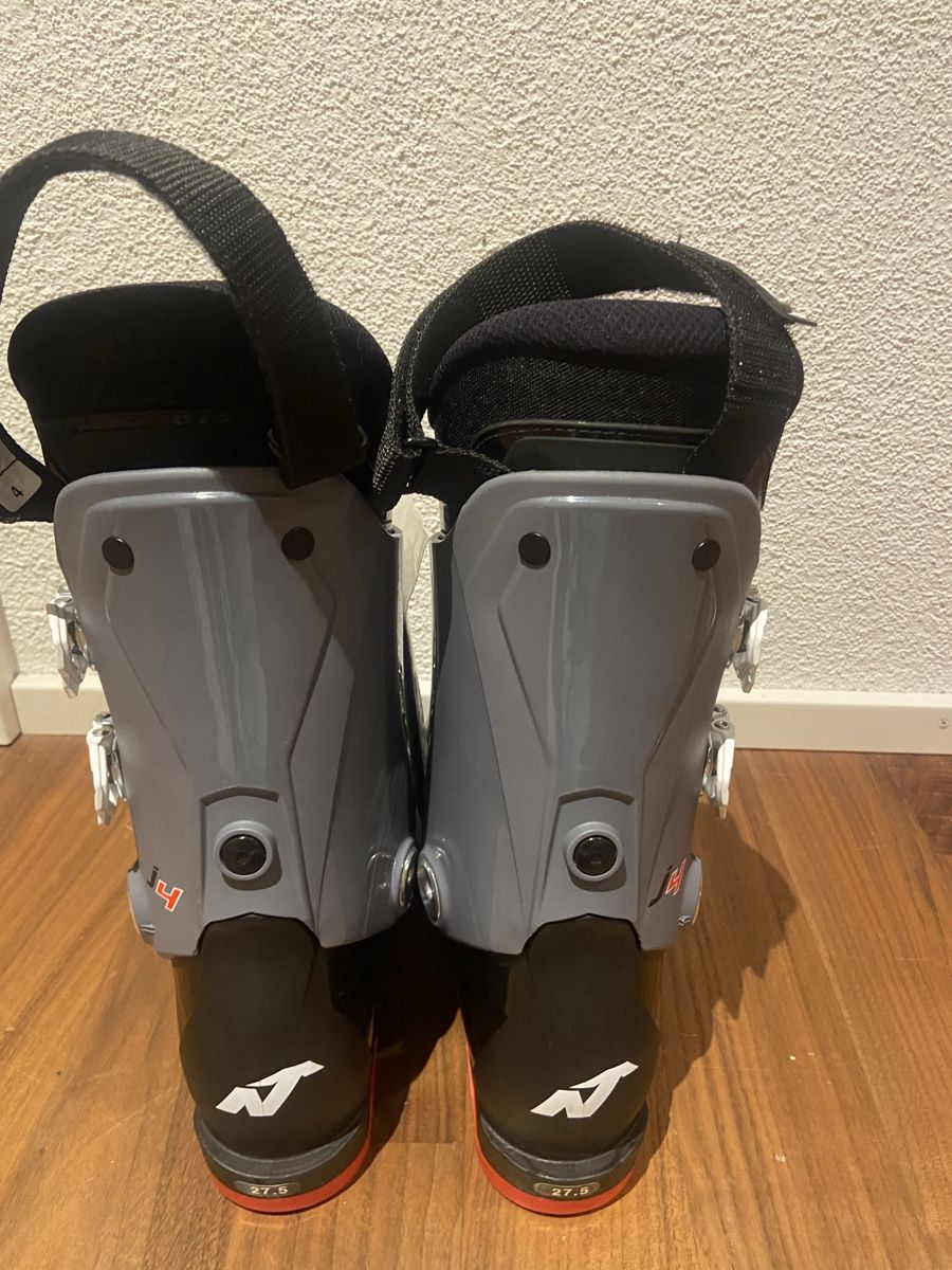 Nordica Schuhe für Jungen: Nordica Skischuh 27.5 – Neu und originalverpackt aus steffisburg von  2