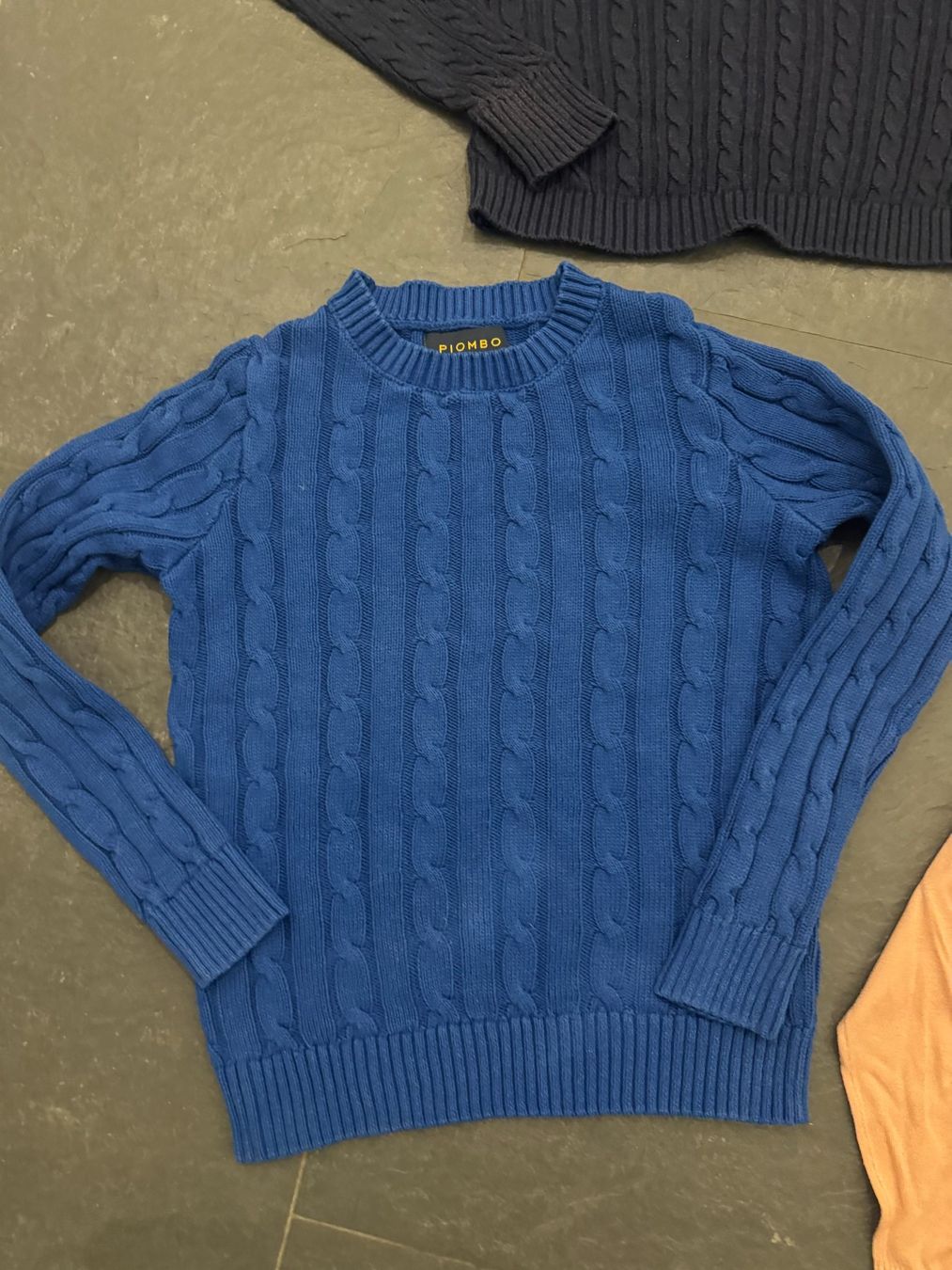 Lotti di vestiti: 4 Stk. Damen Pullover Gr. XS – Usato da Bonstetten venduto da VCLS 1