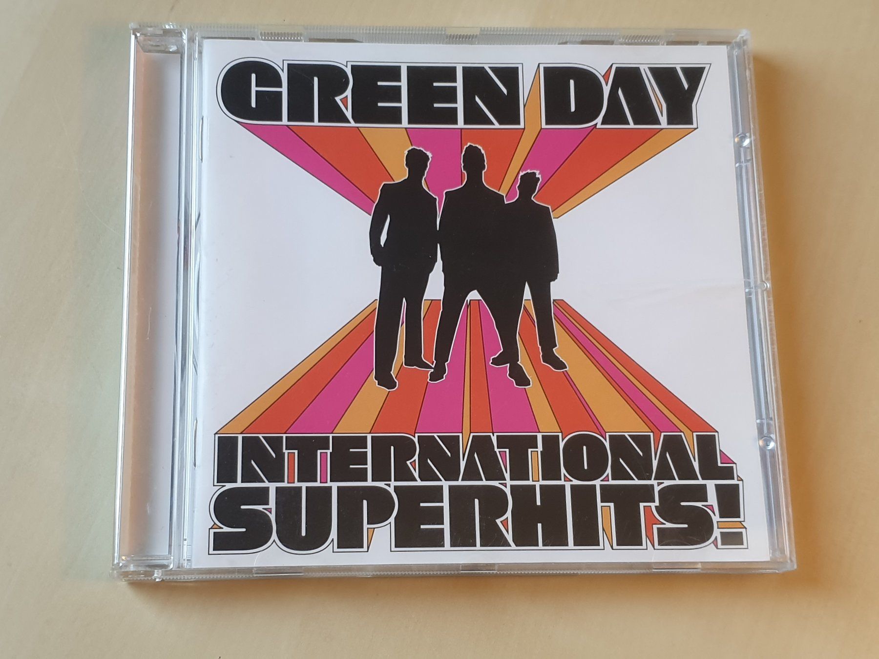 CD: Green Day International Superhits – Usato da Stansstad venduto da collectorsshop