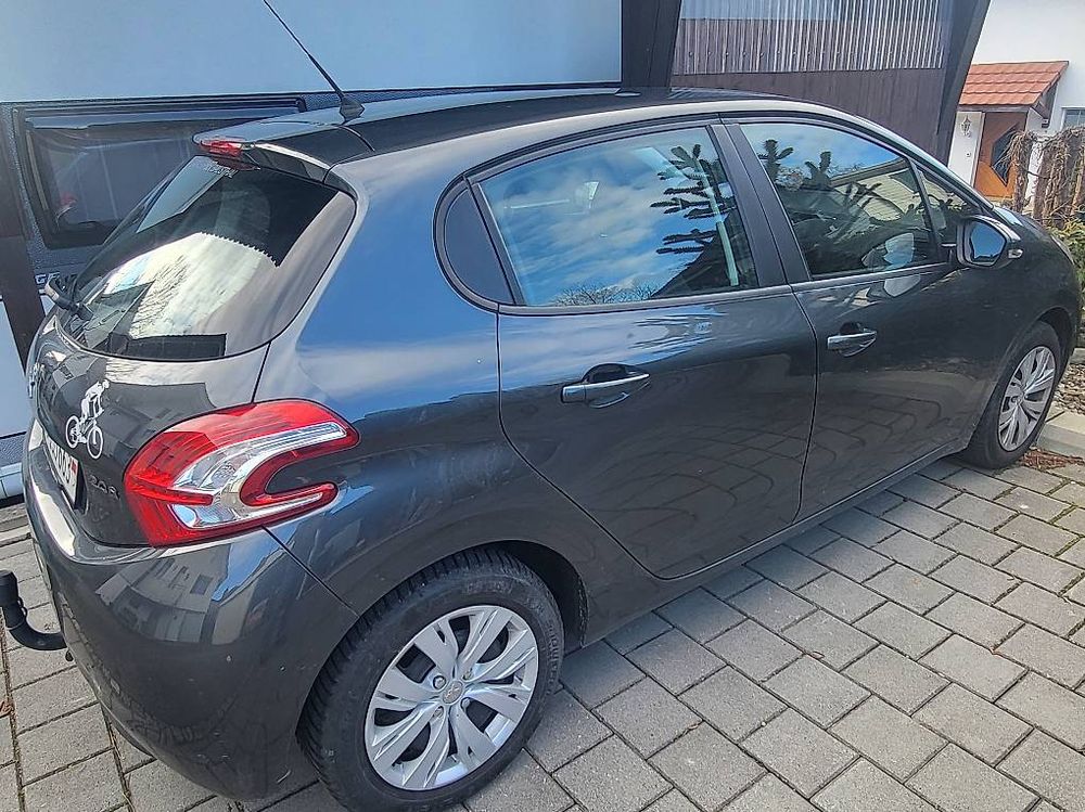 Peugeot 208 1.2 VTi 4