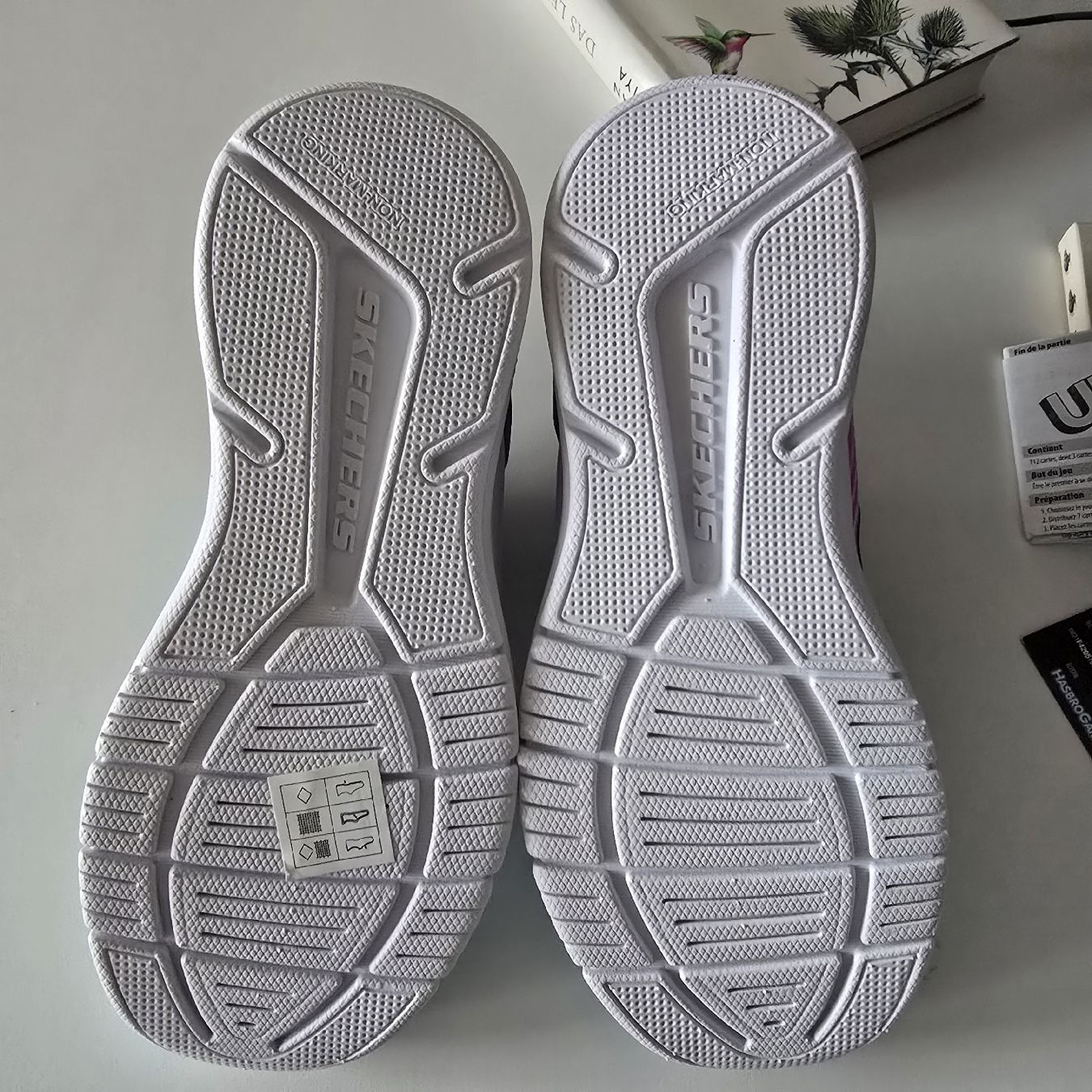 Skechers Scarpe per ragazze: Skechers Mädchen Schuhe Gr. 35, neu – Nuovo (secondo la descrizione) da zeiningen venduto da marianne0812 1