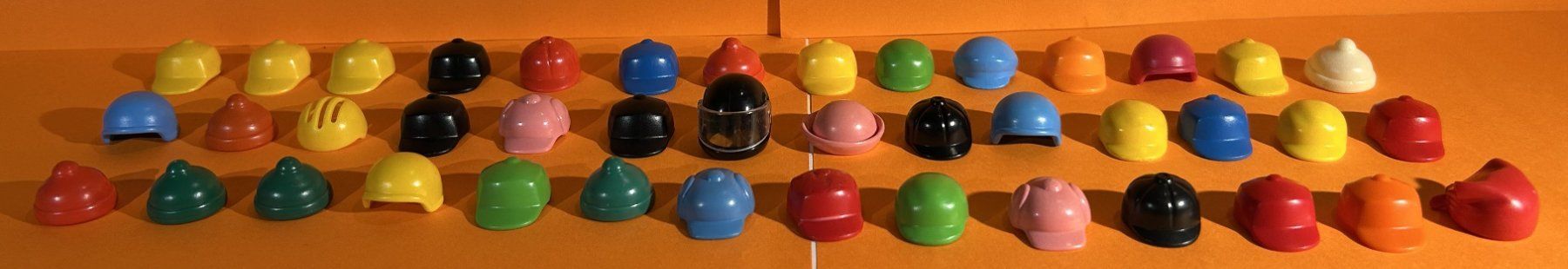 Playmobil Spielzeuge: Playmobil 42 x Kinderhüte – Gebraucht aus Nesselnbach von dennis83