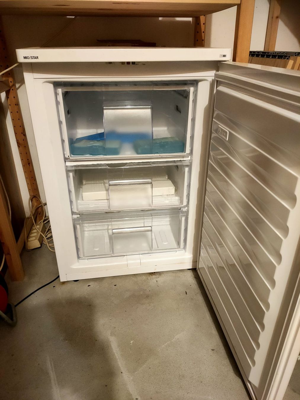 Gefrierschrank: Tiefkühler, GRATIS – Gebraucht aus hägendorf von hsh4614