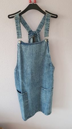 Robe salopette en jeans taille 42 ample