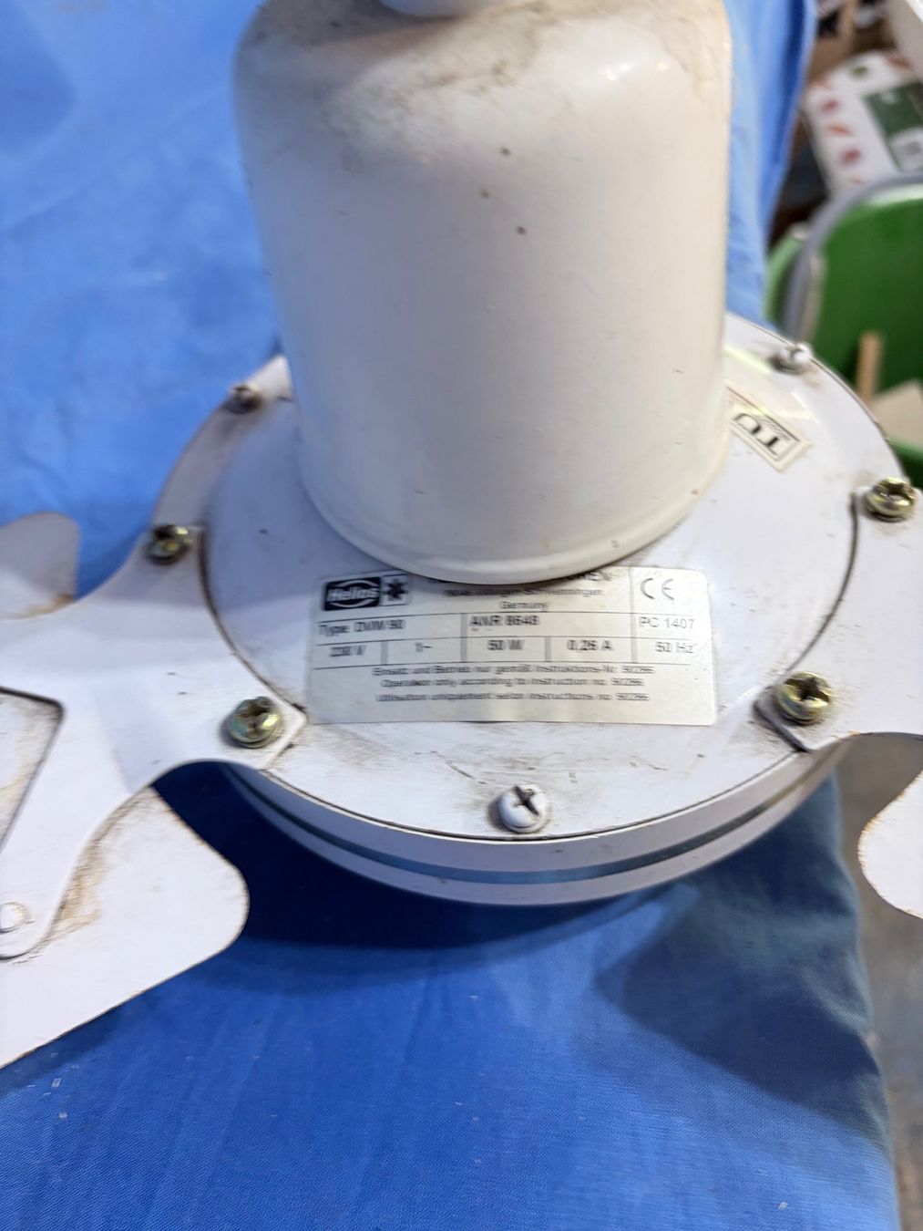 Ventilatoren: Deckenventilator Weiss, 50W, – Gebraucht aus Sevelen von Tschitschi 2