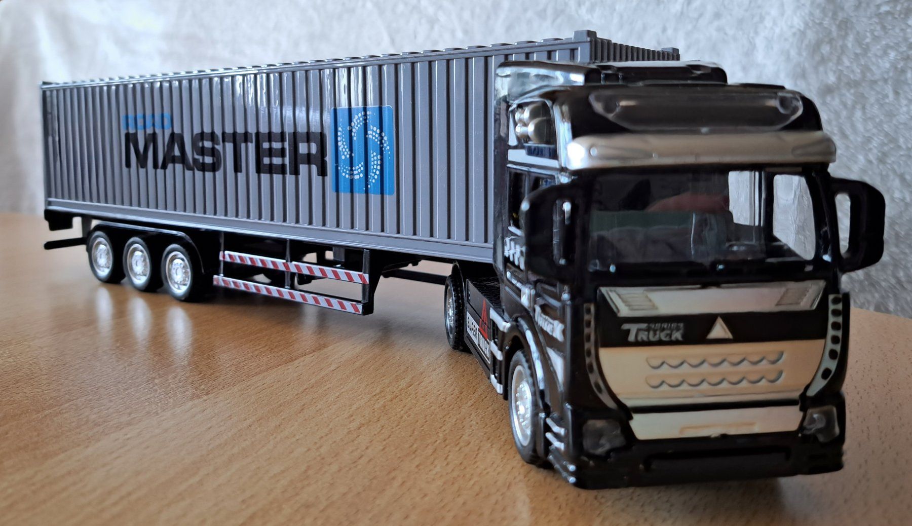 Modellini d'auto: Modellauto - CONTAINER LKW - Neu - Grösse: 31x8x5cm – Nuovo (secondo la descrizione) da Grenchen venduto da Yamahwildstar16