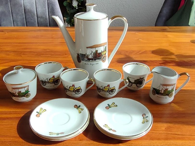 Set di piatti: Mitterteich Bavaria Oldtimer Kaffeeservice mit Goldrand – Usato da Thun venduto da fel_s9w7