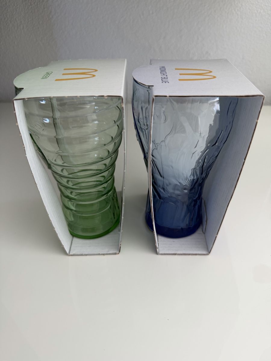 Mc Donald's Bicchieri: Bicchieri Coca-Cola McDonald's Limited Edition 2026 – Nuovo e nell'imballaggio originale da Quartino venduto da Ed35 1