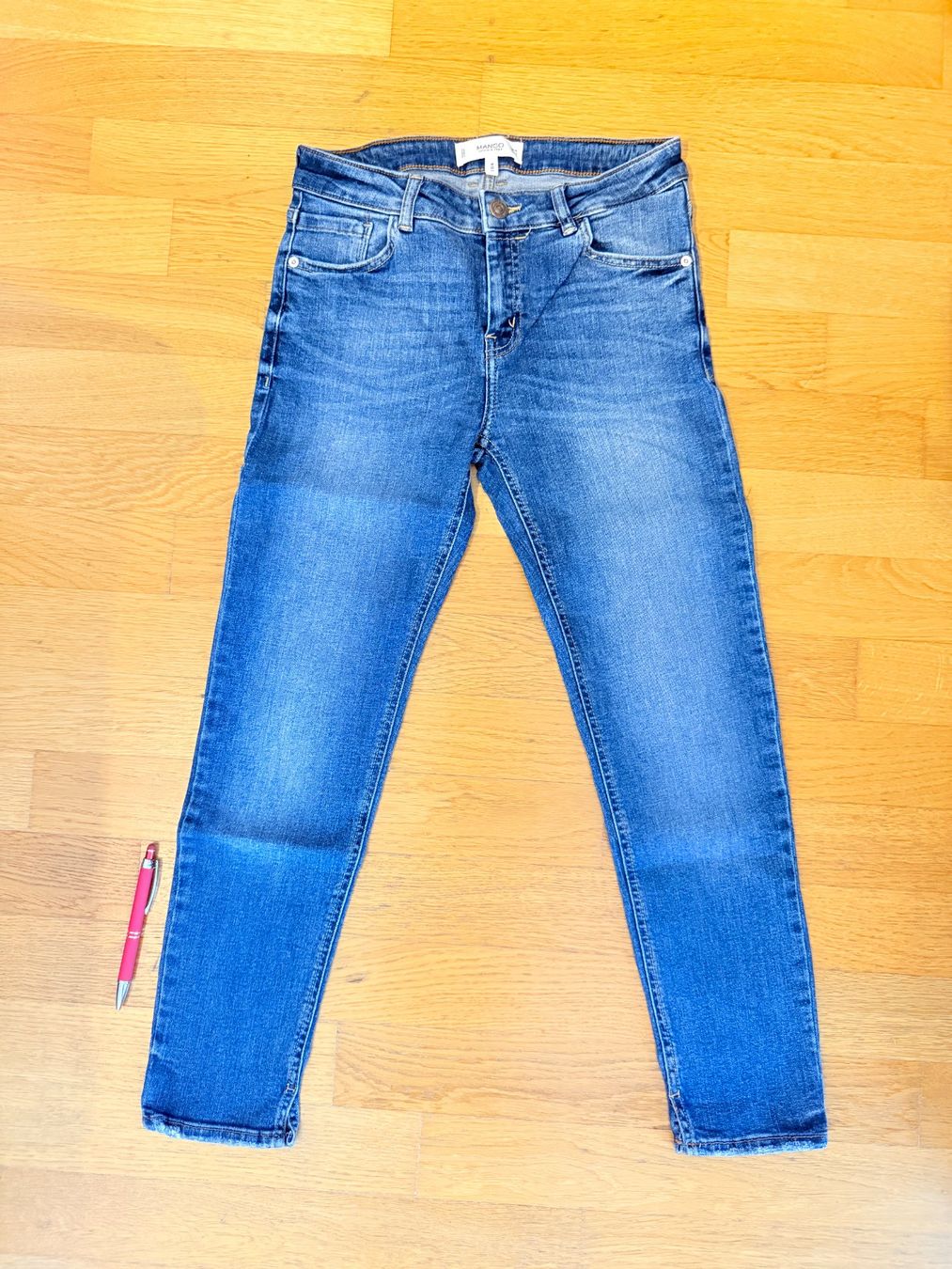 Mango Jeans: Mango - Jean skinny à taille basse – Gebraucht aus St-Sulpice VD von rit_h8vk