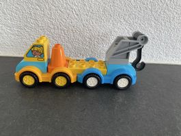 Duplo Abschleppwagen mit Figur und Haken, gut erhalten!
