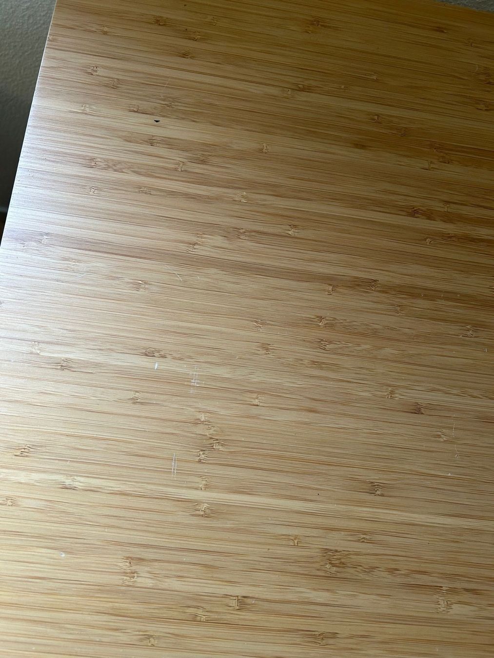 Scrivanie: Schreibtisch IKEA Lillåsen – Usato da St. Niklausen LU venduto da sterala 6