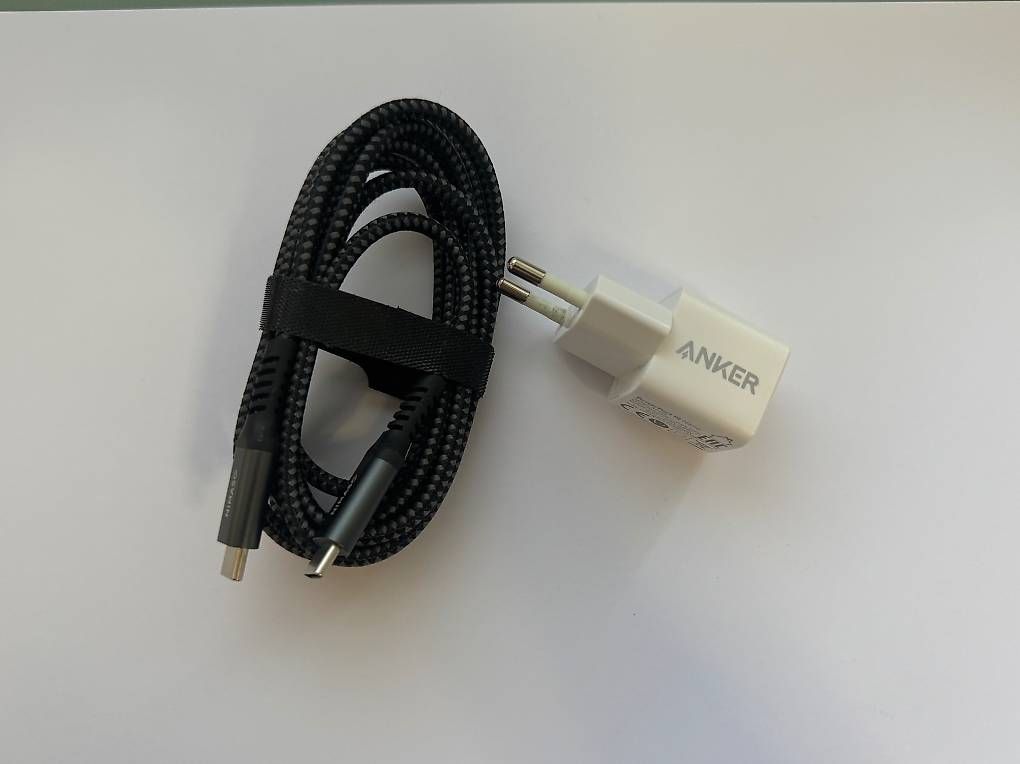 Apple Telefoni cellulari / Smartphones: iPhone 15 Pro + Zubehör – Usato da Allschwil venduto da pscl.41 4