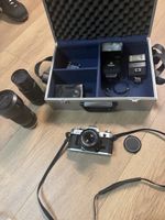 Canon AE-1 macchina fotografica con obiettivi e accessori 