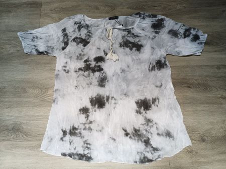 Ganz leichtes Shirt neu L