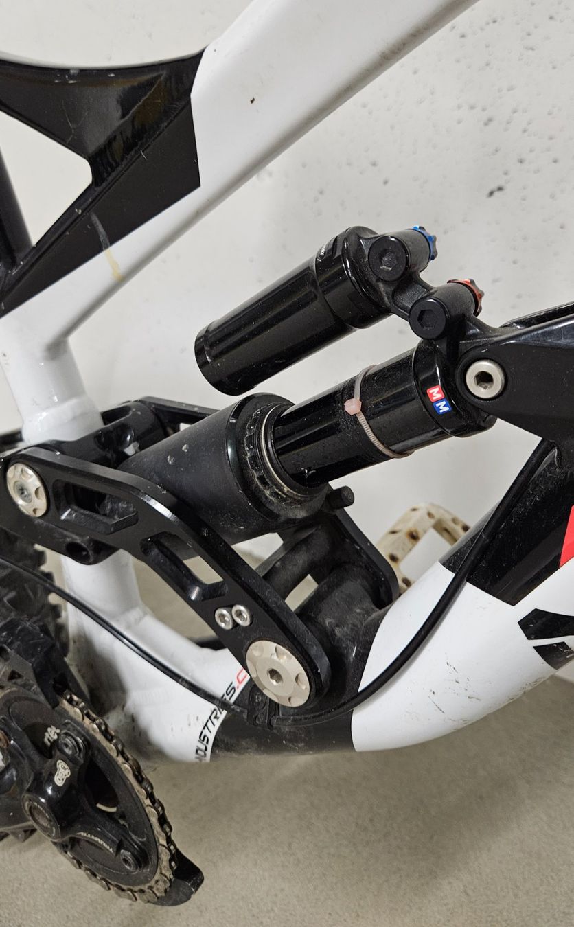 YT Biciclette: YT Industries Noton 2.0 Pro - Fr. 290.- – Usato da Kleindöttingen venduto da Ballu33 5