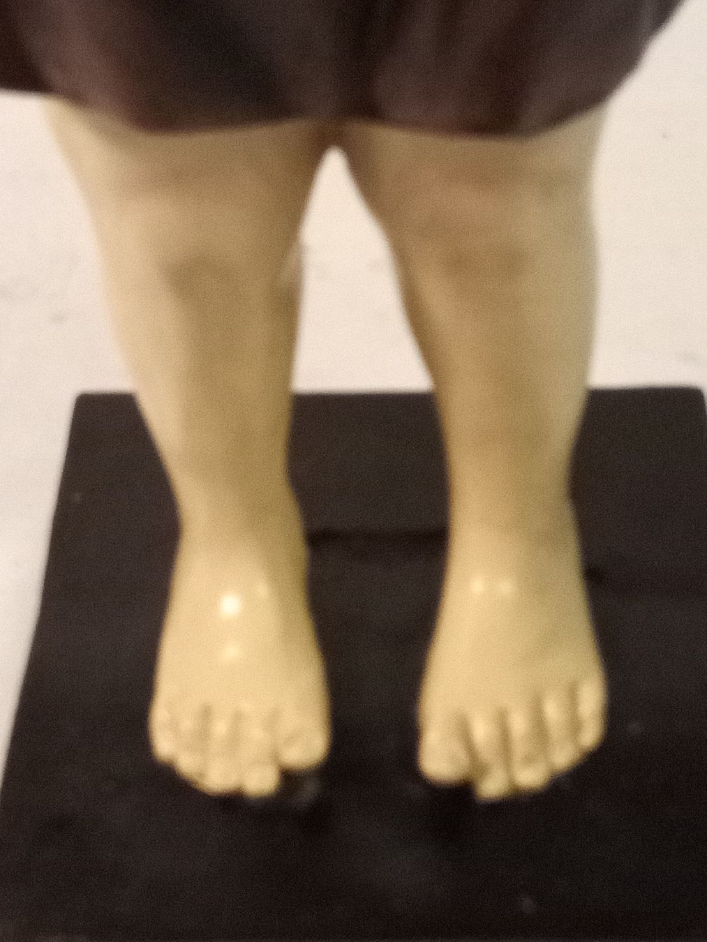 Figuren: Dekorative Mädchenfigur,(Grosses Mädchen),Resin, – Gebraucht aus basel von markusb07 7