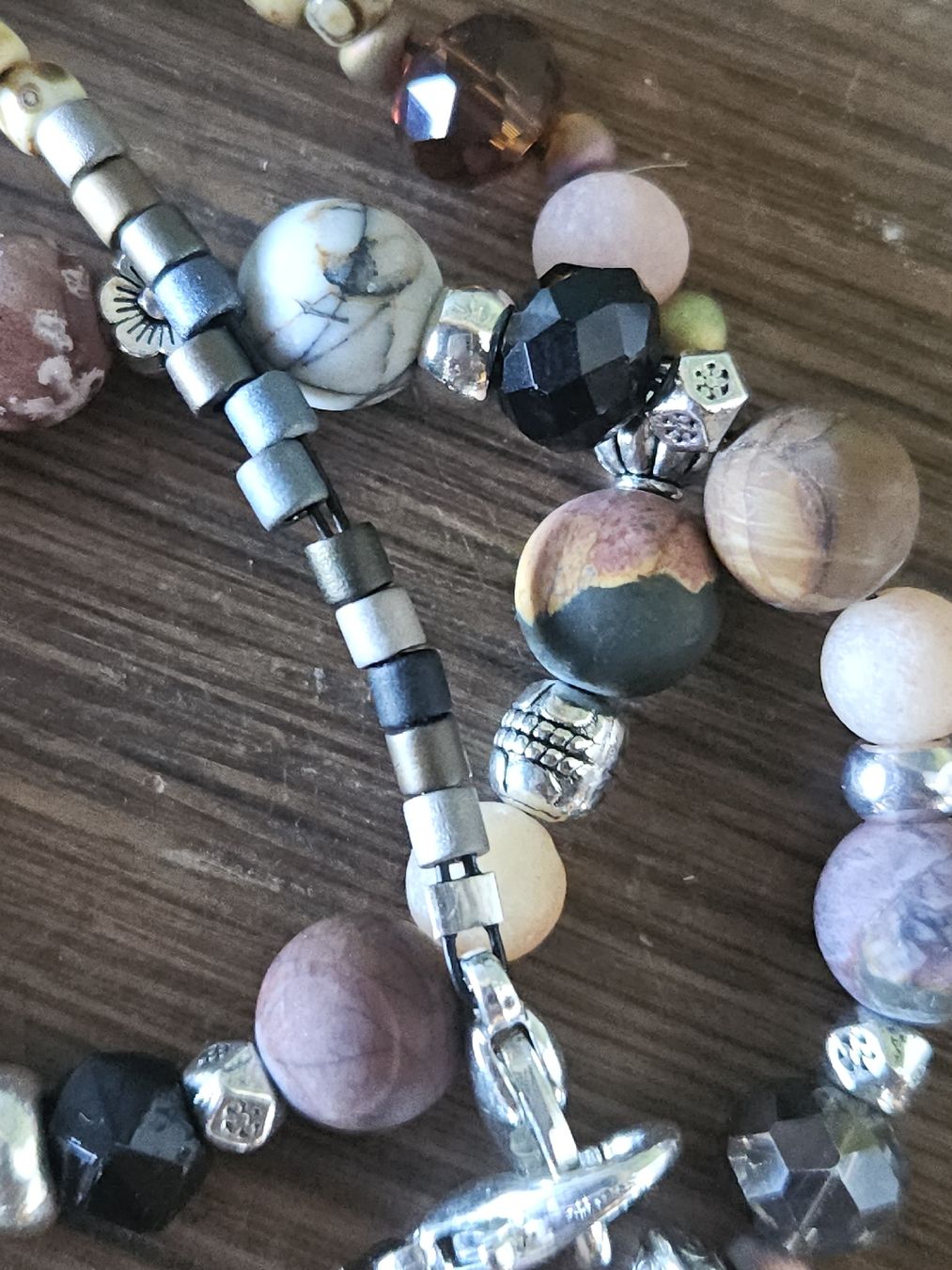 Catenine: collier tête de buffle perles brunes – Nuovo e nell'imballaggio originale da Thônex venduto da lacomtessedesfees 4