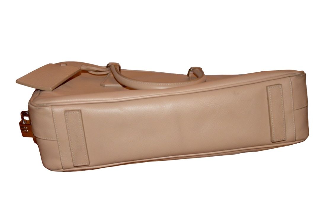 Prada Borse da donna: PRADA Leder Aktentasche / Tasche – Nuovo (secondo la descrizione) da Zurich venduto da MX1000 7