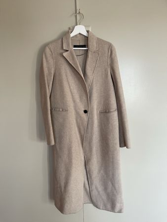 Mantel Zara